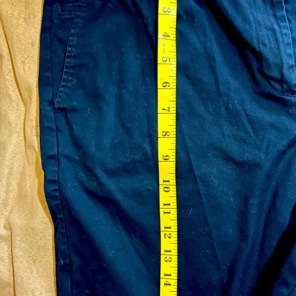 Talbots brand Navy shorts - Picture 6 of 7